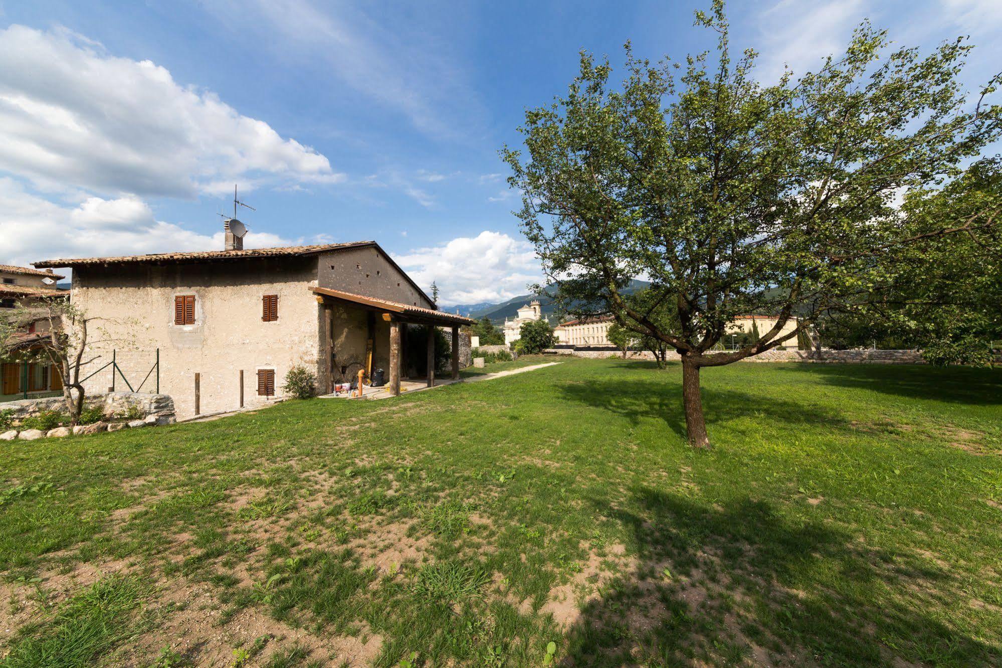 Colle Ameno Room And Breakfast Rovereto (Trentino Alto Adige) Exterior foto